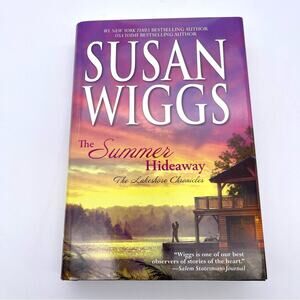 Susan Wiggs "The Summer Hideaway" Hardcover Book Copyright 2010 w/ Dust Jacket